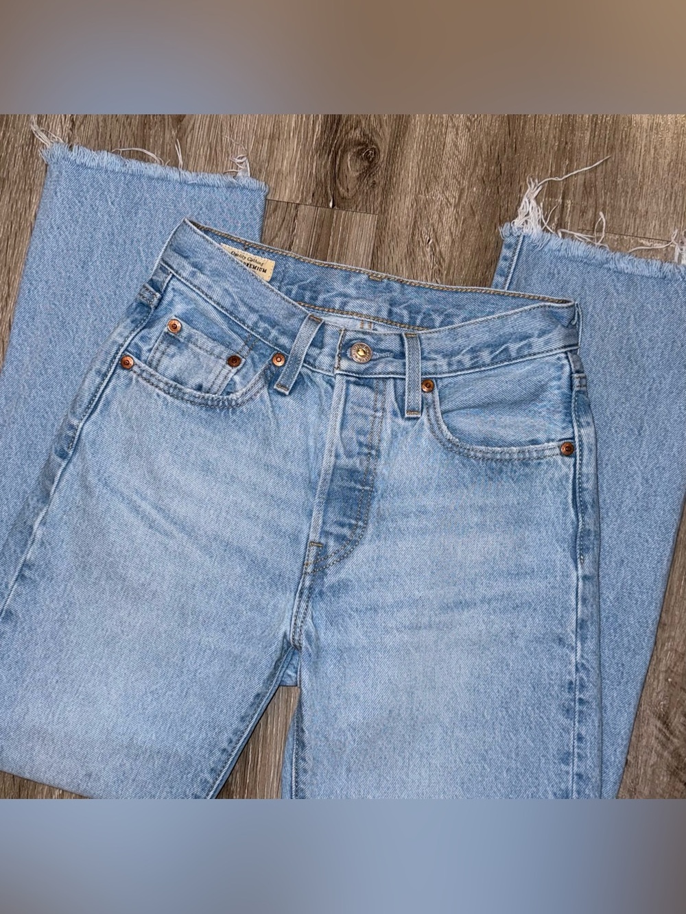 Levi's 501 Straight Jeans in Ojai
Luxor Last Size 24 CUT HEM